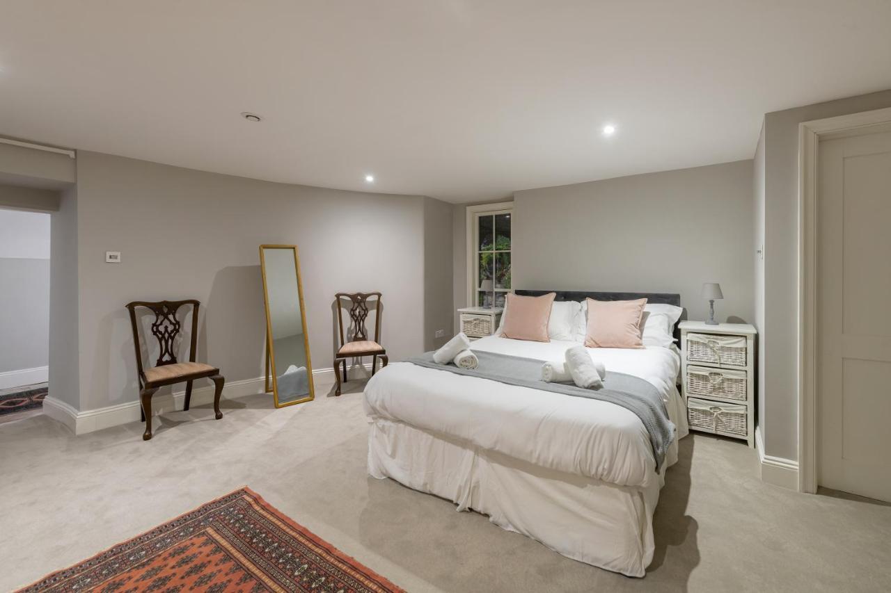 Georgian 2 Bed Apartment With 3 Bathrooms And Parking Экстерьер фото