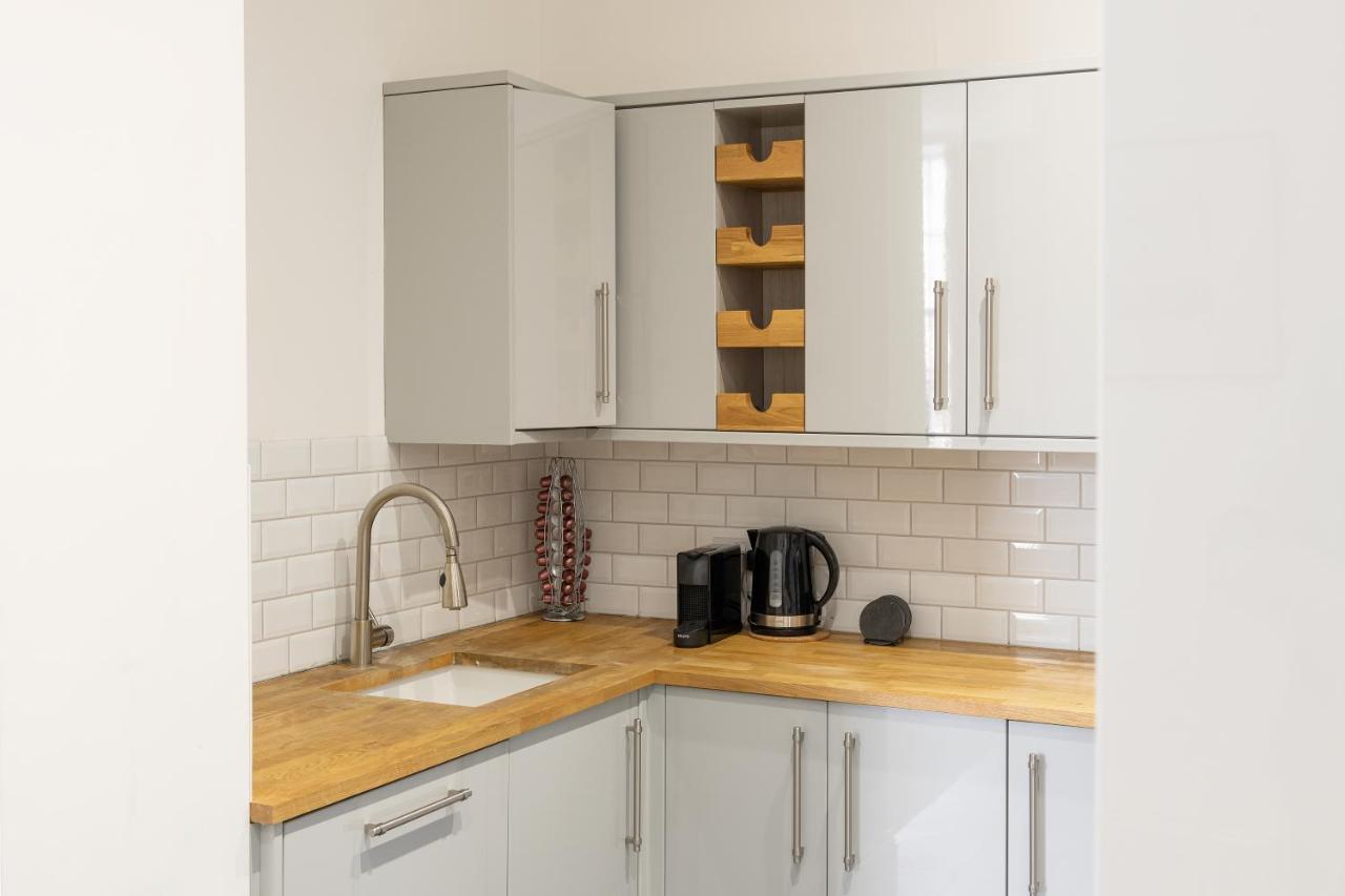 Georgian 2 Bed Apartment With 3 Bathrooms And Parking Экстерьер фото